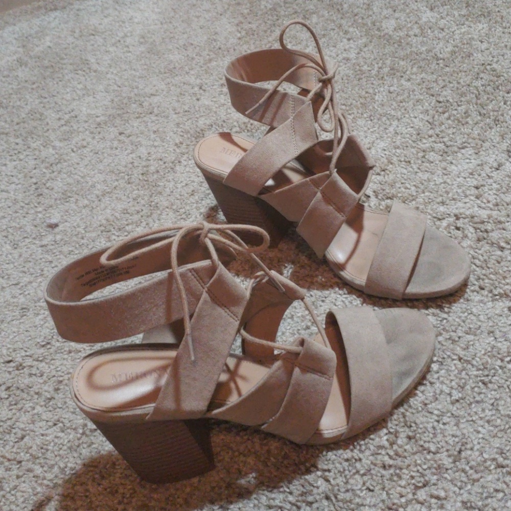 Merona Nude chunky heels